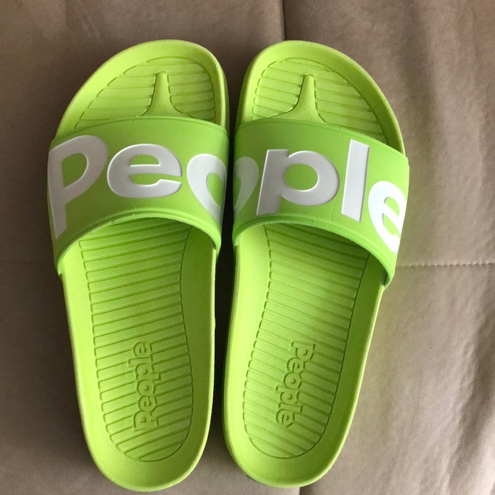 PEOPLE FOOTWEAR pool slides